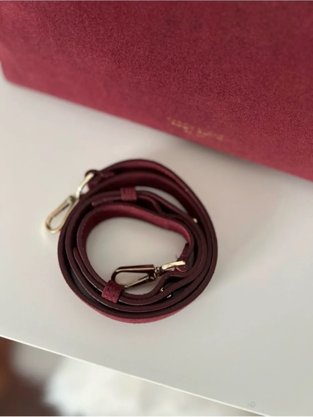 Teddy Blake elegant burgundy